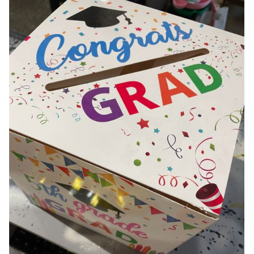 Коробка для поздравлений выпускников 