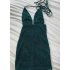 Изумрудно-зеленое блестящее платье 