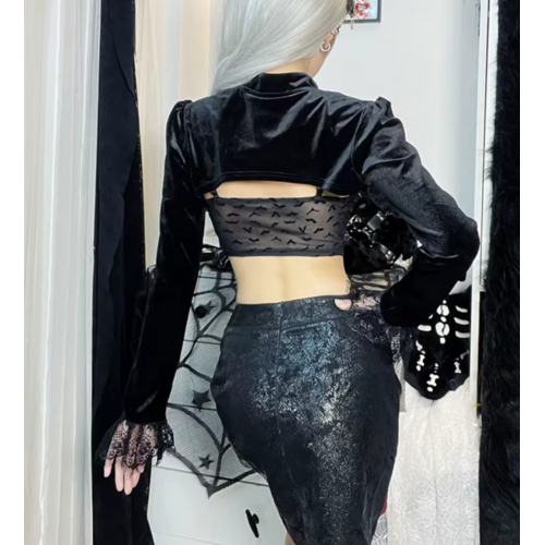 Женский укороченный топ с длинными рукавами