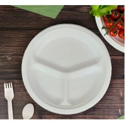 Одноразовая тарелка на 3 секции