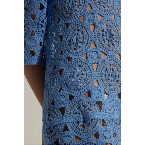 Вязаное крючком пляжное платье цвета морской волны