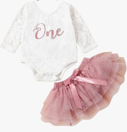 Милый комплект для первого дня рождения девочки