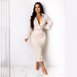 Женское платье с V-образным вырезом и длинными рукавами