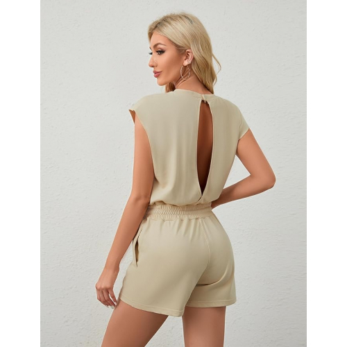 Женский лёгкий комбинезон с открытой спиной и регулируемой талией