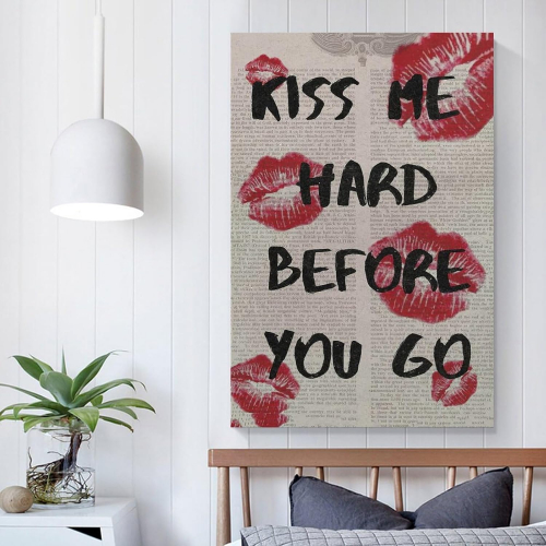 Постер на холсте "Kisses Me Hard Before You Go" для спальни, винтажный стиль, 40x60 см