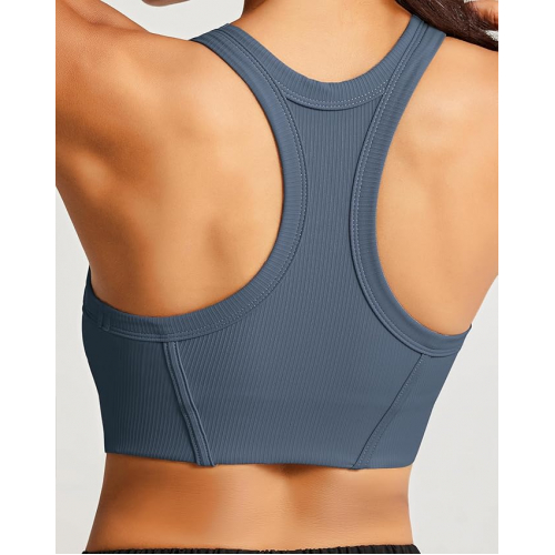 Спортивный топ с вырезом и съёмными чашечками