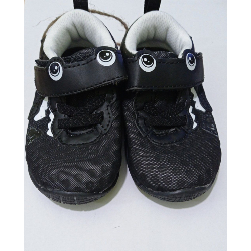 Детские кроссовки