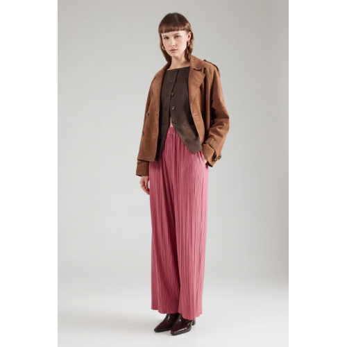 Женские широкие брюки в розовом цвете