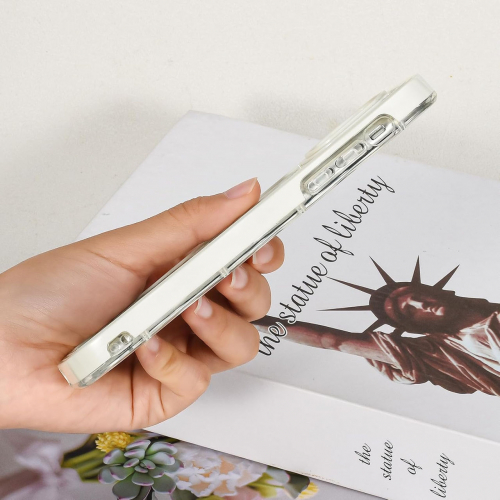 Чехол для iPhone 14