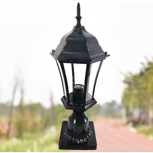 Уличный светильник из литого алюминия с прозрачным стеклянным плафоном