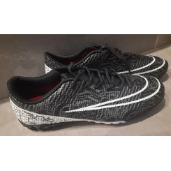 Высококачественные эргономичные удобные кроссовки