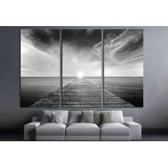 Готовая к размещению картина на холсте