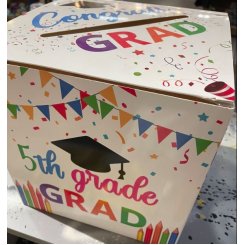 Коробка для поздравлений выпускников 
