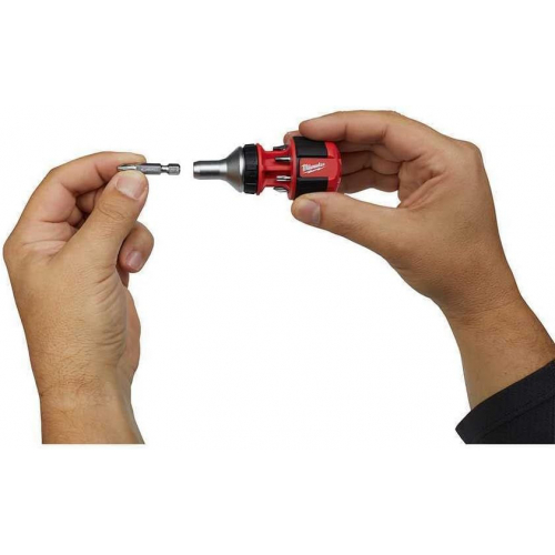 Компактная отвертка с храповым механизмом 8 в 1 Milwaukee