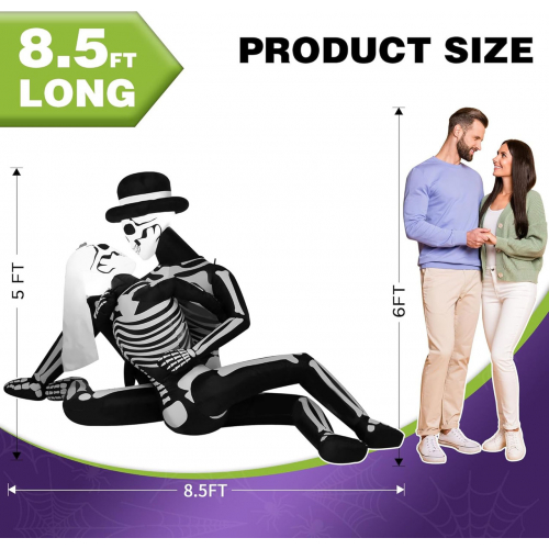 Гигантские надувные фигуры, обнимающиеся скелеты