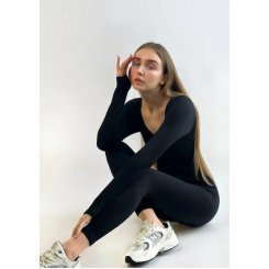 Черный спортивный комбинезон для фитнеса и йоги с компрессионным эффектом