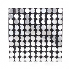 Фотозона из декоративных панель с пайетками